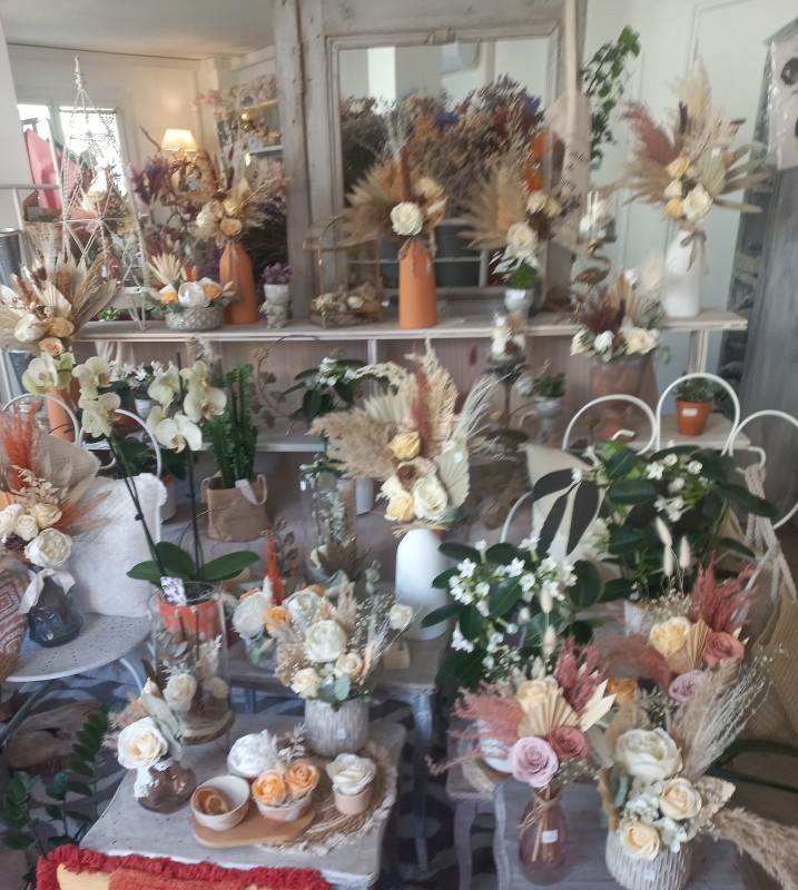 fleuriste vendant des fleurs de savon pour mariage sur Arles proche de Saint-Gilles